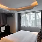 Glory Boutique Suites 清迈古城荣耀精品酒店
